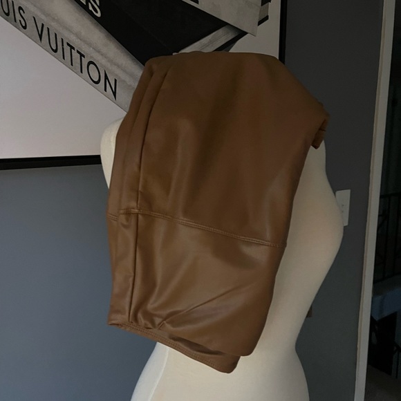 Fall Faux Leather 2 pc Luxe Set - Cognac - Picture 9 of 9